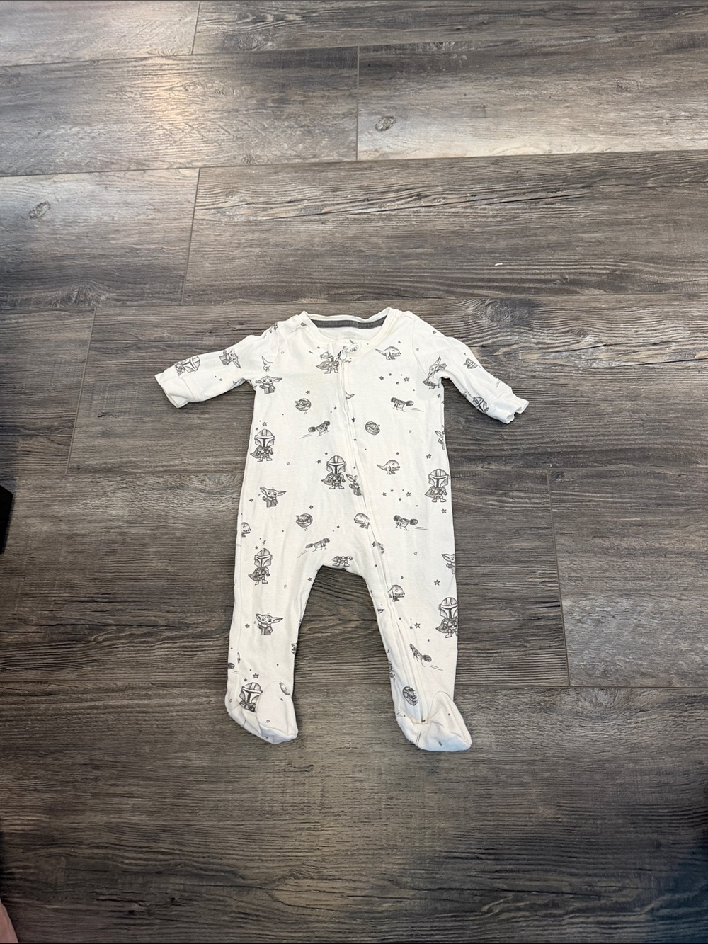 Gap Starwars Soft White Baby One-Piece with Gray Character Print